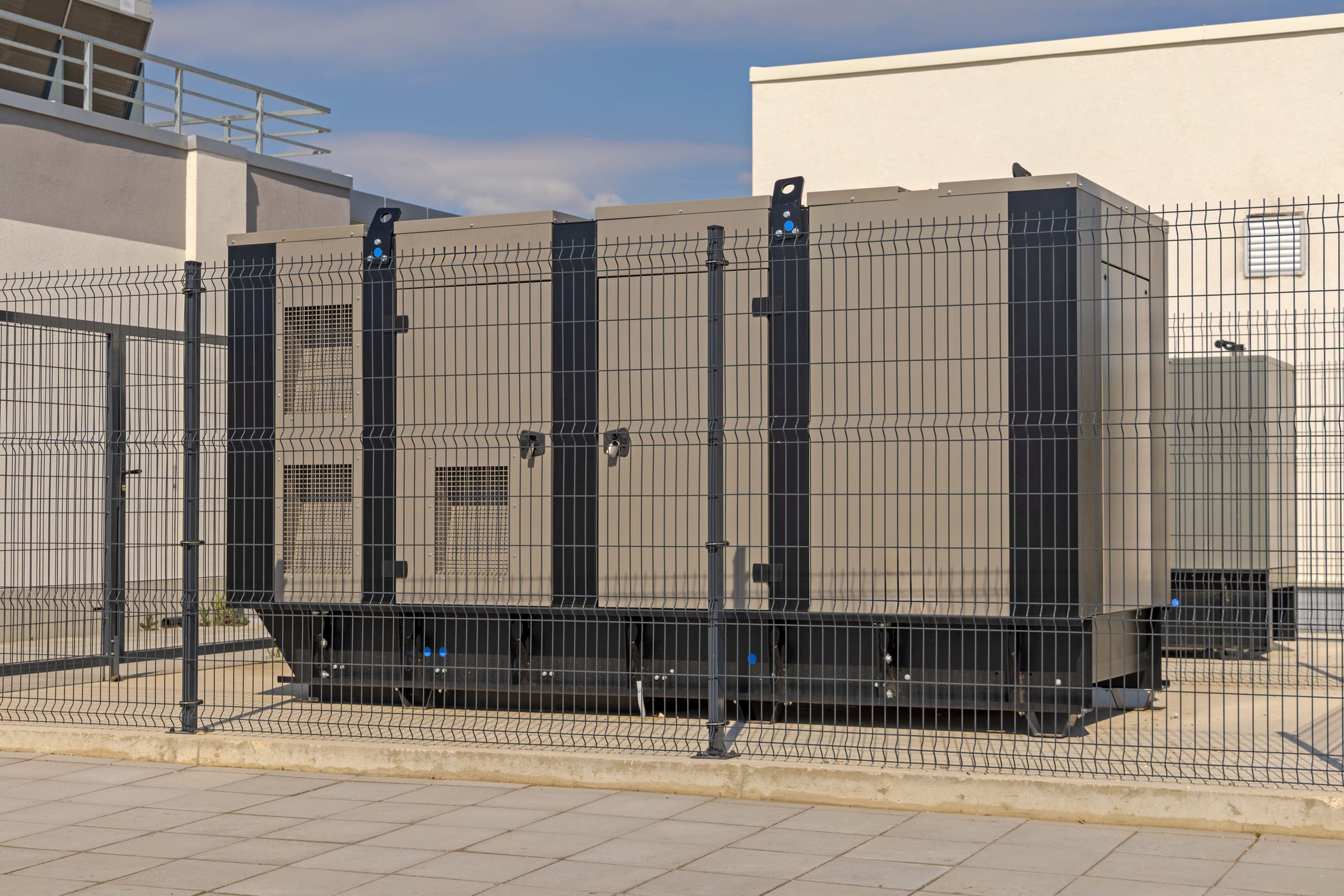 Elektrocentrála v protihlukovém provedení připravená k pronájmu